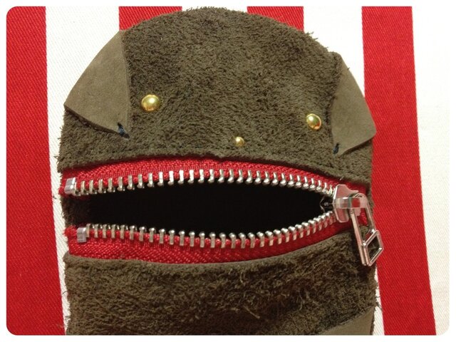 ハジ(キャラクターポーチ)茶みどりの画像1枚目
