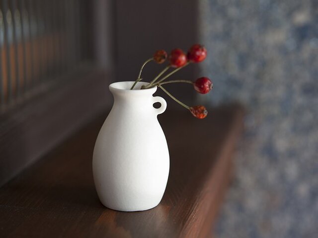 白のちいさな花器 770の画像1枚目