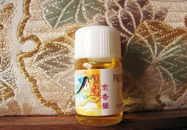 陶酔の華-3ml入りボトル香油(ドロッパー無し)の画像1枚目