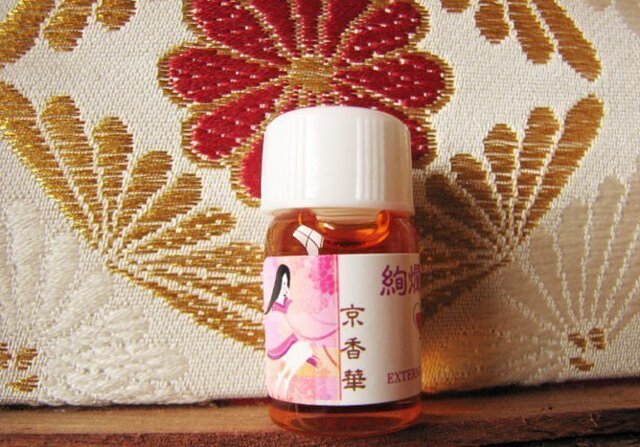 絢爛の華-3ml入りボトル香油(ドロッパー無し)の画像1枚目