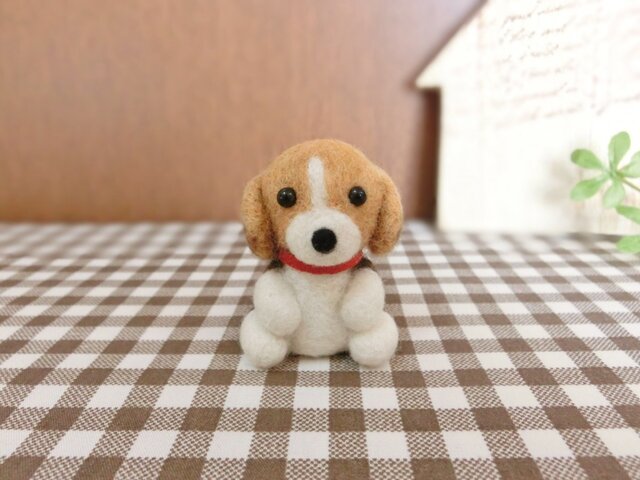Y様ご予約品 ミニお座りビーグル☆の画像1枚目