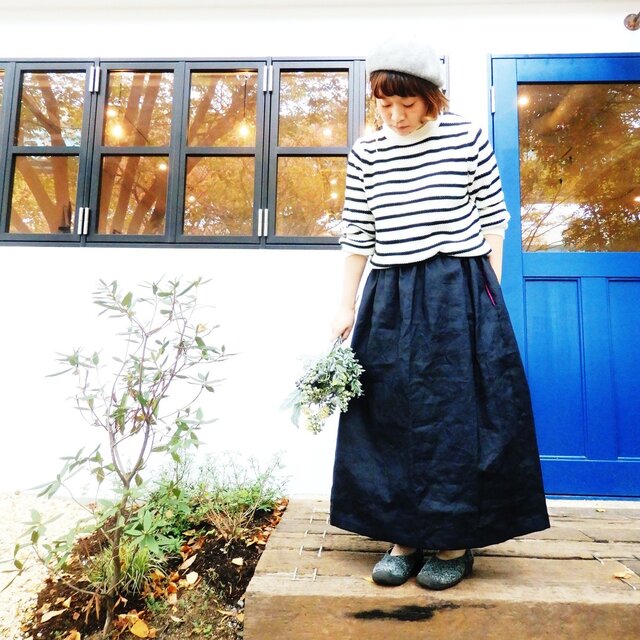 {Pocket color long skirt}ネイビーの画像1枚目