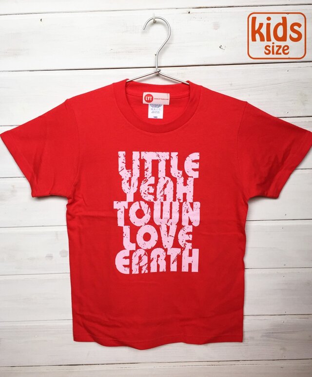 LOVE EARTH レッド Tシャツの画像1枚目