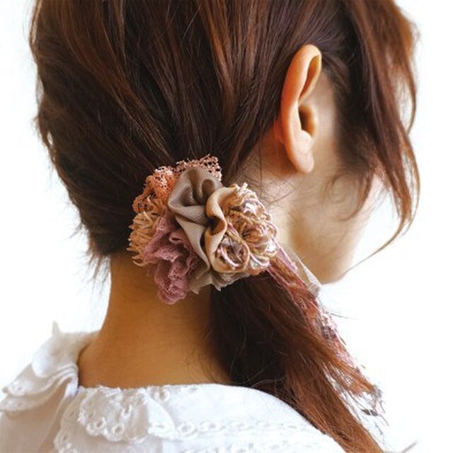 お花畑ヘアーゴムの画像1枚目