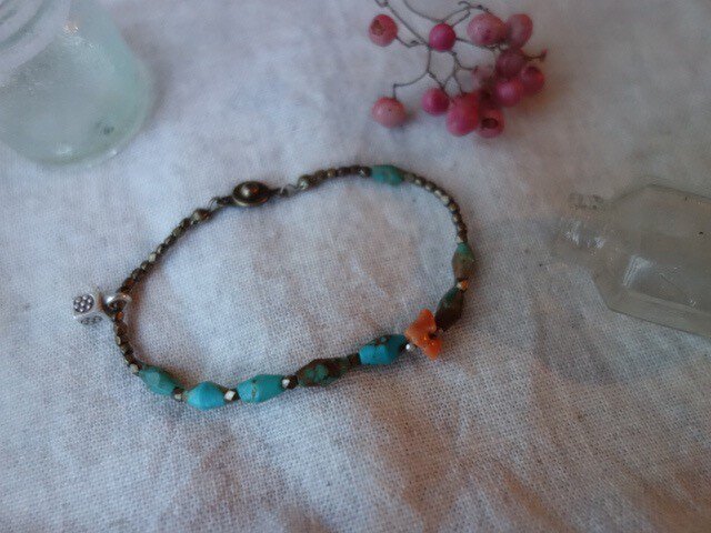 ターコイズto珊瑚のブレス girls | iichi 日々の暮らしを心地よくする