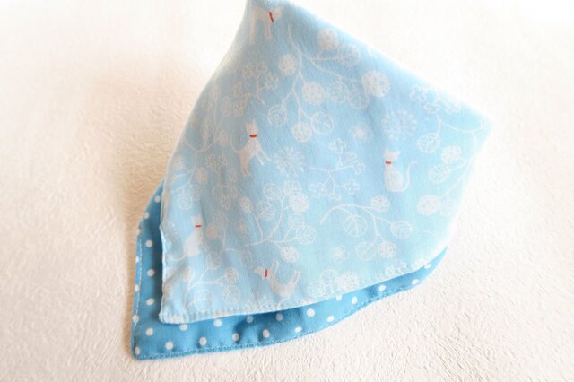 ■Sale■26.リバーシブルバンダナスタイ★ネコちゃん柄×水玉の画像1枚目