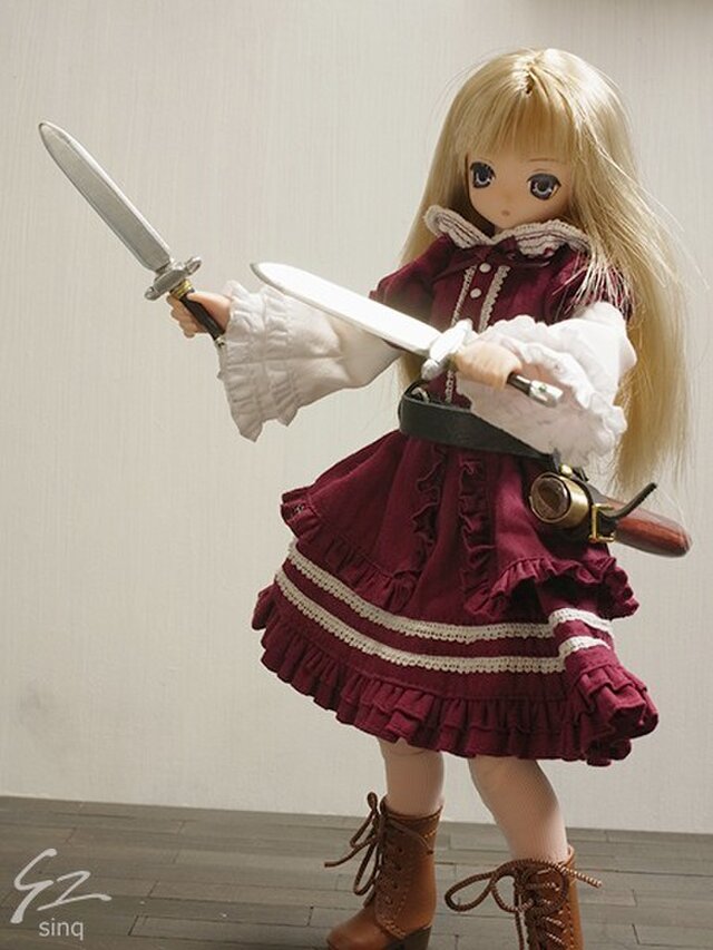 【sinq】1/6ドール用武器・西洋刀剣4.6 双剣 ショートソード+1の画像1枚目