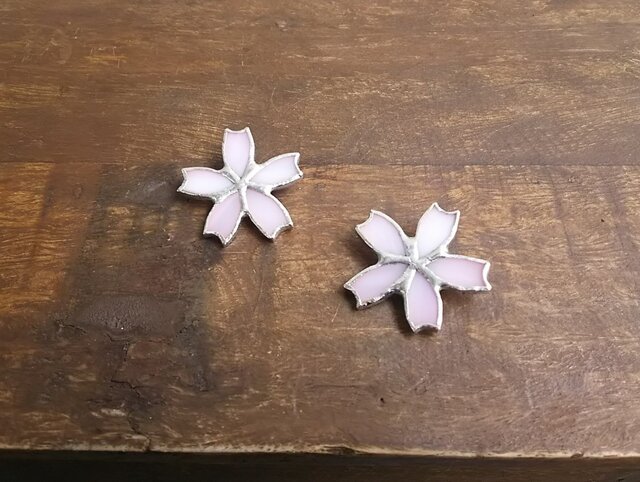 ★桜ブローチ★(ステンドグラス)の画像1枚目