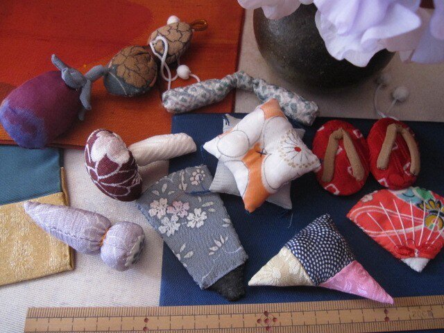 縮緬細工 つるし飾り・つるし雛・縁起物・着物地 優 | iichi 日々の