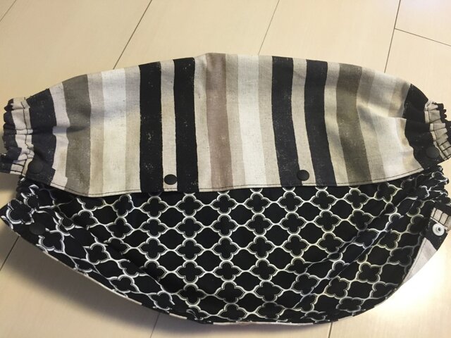 エルゴ・抱っこ紐カバー(黒グラデ×黒)の画像1枚目