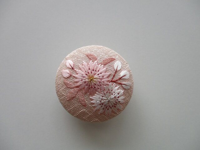 受注制作 桜の帯留めの画像1枚目
