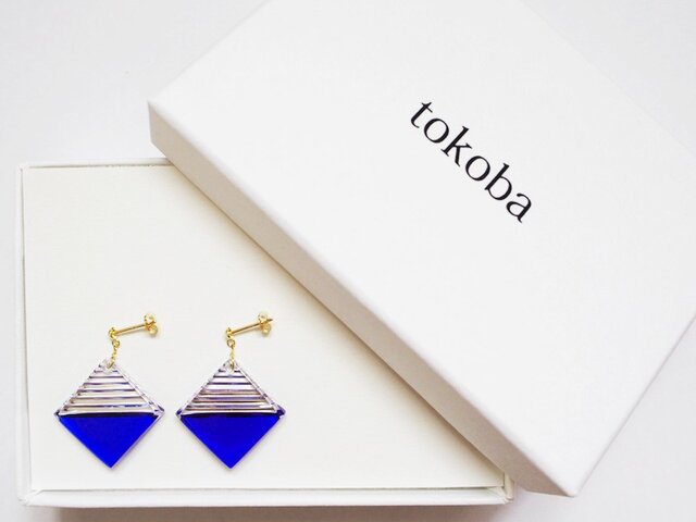tokoba クリスタルピアス B-accent (blue)の画像1枚目