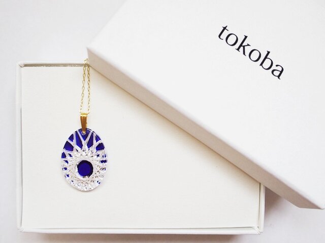 tokoba クリスタルネックレス D-spider web (blue)の画像1枚目