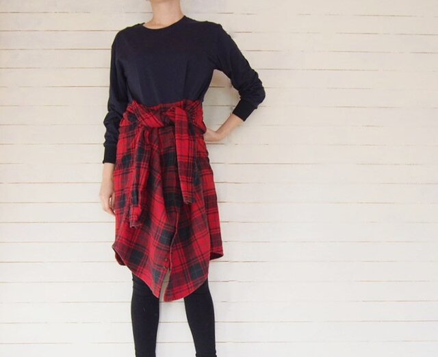 navyredネルシャツリメイク ワンピースの画像1枚目