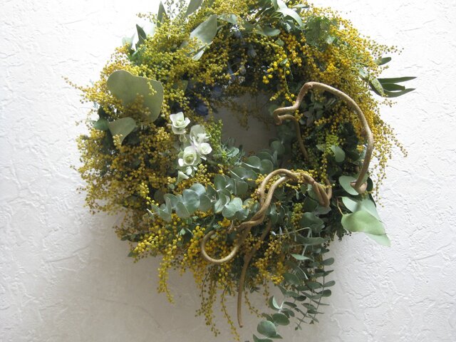 ミモザの森のwreathの画像1枚目