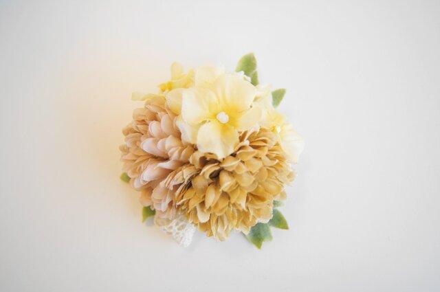 ピンポンマム・小花コサージュ(ヘアーオーナメント)の画像1枚目