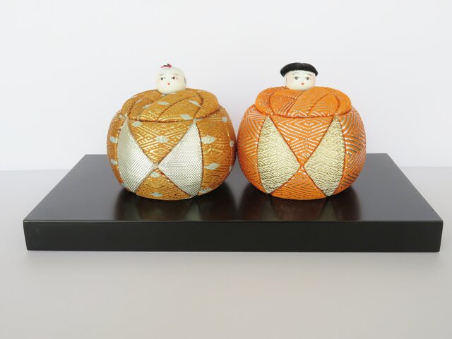 佐賀錦・木目込み雛人形(金・橙)2019の画像1枚目