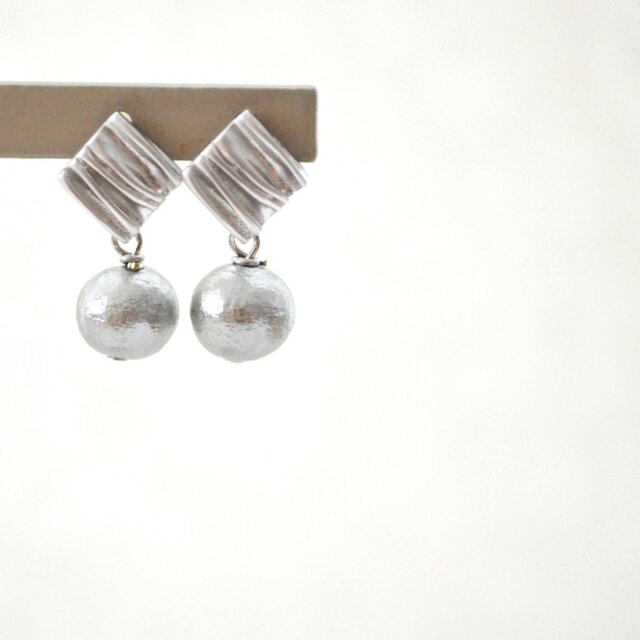 Rhombus Cotton Pearl Pierce Matte Silverの画像1枚目