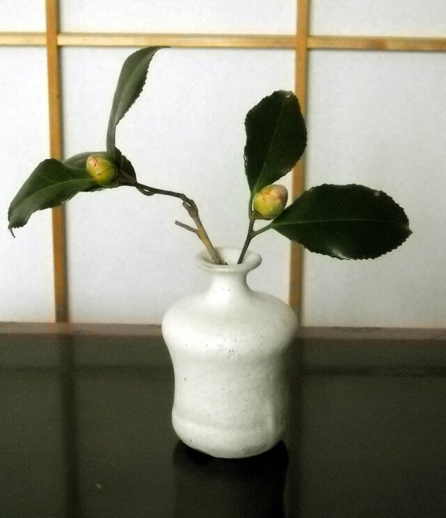 白釉薬一輪花入れの画像1枚目