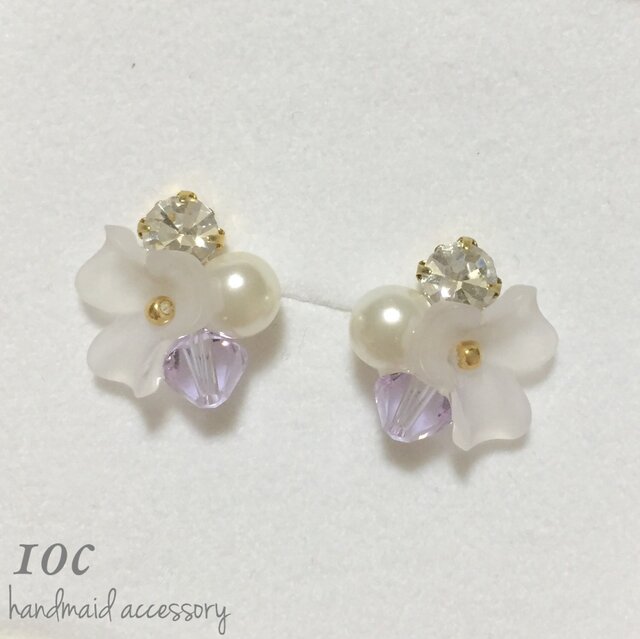 SAKURA 花びらピアスの画像1枚目
