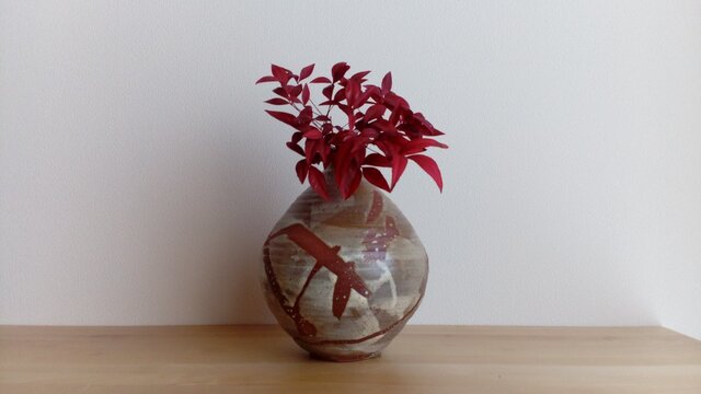 一輪挿し 陶器 | iichi 日々の暮らしを心地よくするハンドメイド