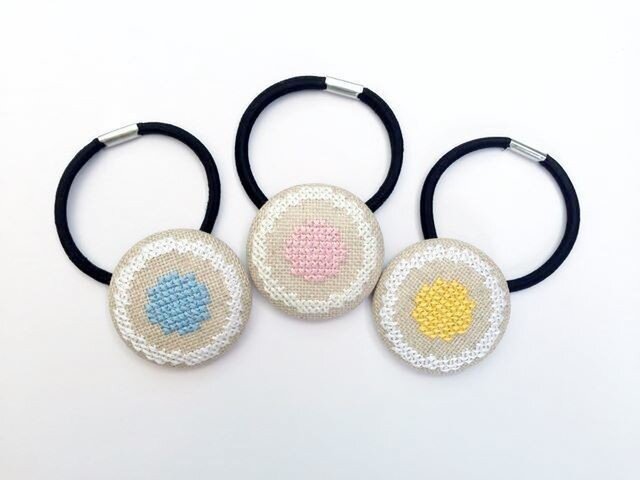 パステルまる刺繍ヘアゴムの画像1枚目