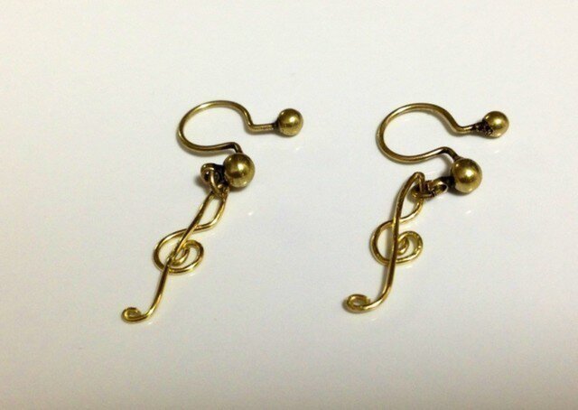 【再16】ノンホールピアス No.13トリブルクリフの画像1枚目