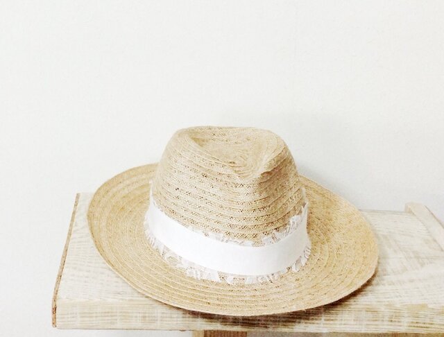 White lace hatの画像1枚目