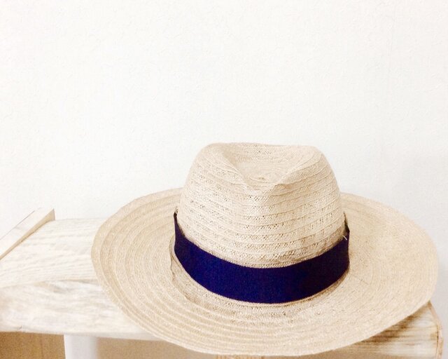 Blue hatの画像1枚目