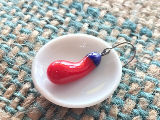 なすのピアス | iichi 日々の暮らしを心地よくするハンドメイドや
