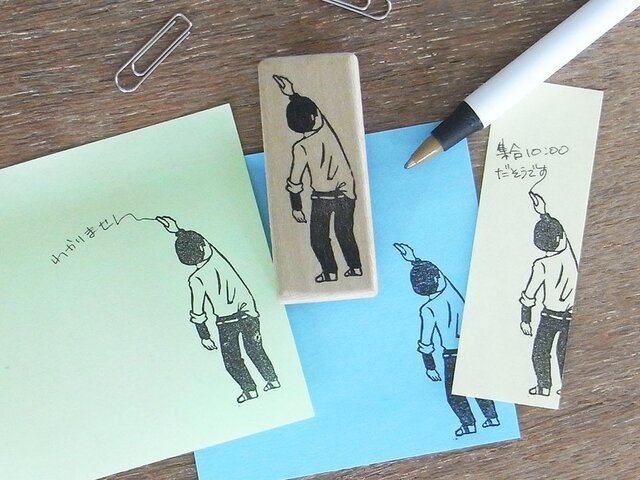 男子高生と黒板はんこの画像1枚目