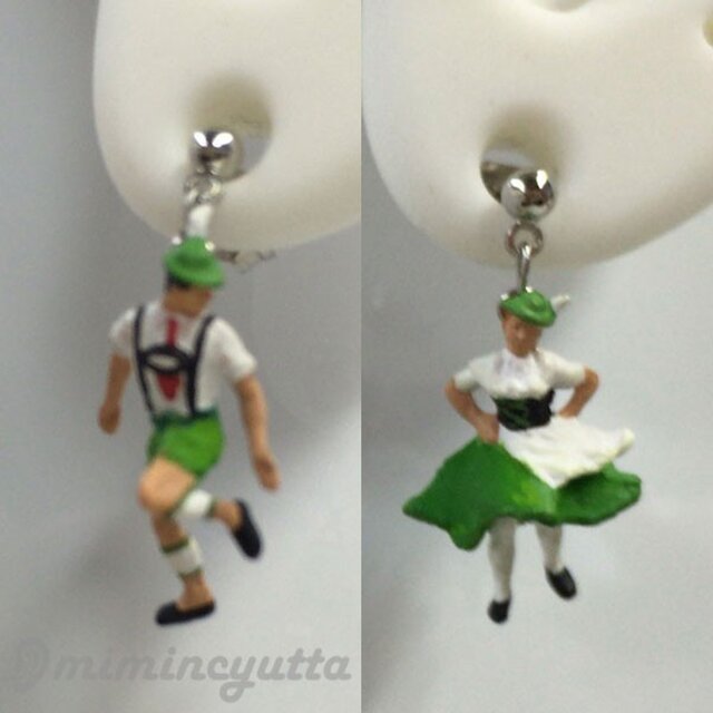 フォークダンスな2人♡グリーン~街の人シリーズ~(ペア)の画像1枚目