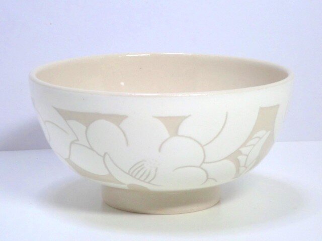 椿の飯碗(白)の画像1枚目