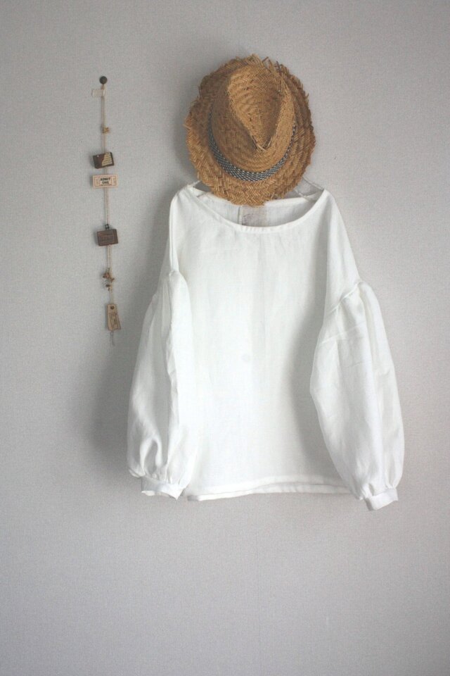 バルーンスリーブブラウス