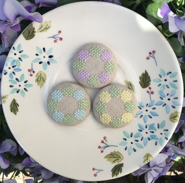 春のリース 刺繍ヘアゴムの画像1枚目