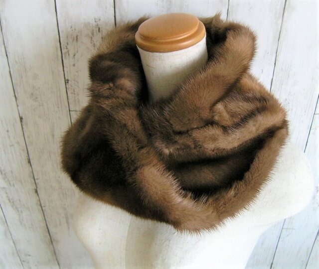 ¶ new antique fur ¶ 濃淡組み合わせパステルミンクnejiriスヌード「lexa」の画像1枚目