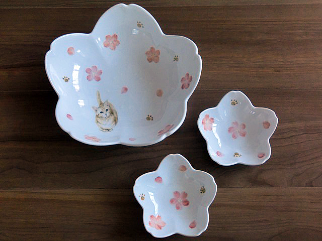 桜咲く猫柄の鉢セットの画像1枚目