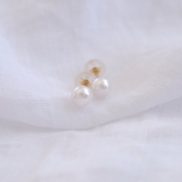 Akoya Pearl pierce K18 -5mmの画像1枚目