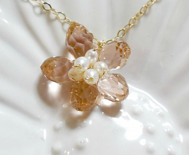 ヴィンテージローズスワロフスキーの桜ゴールドネックレス 14kgf Sakura Vintage Roseの画像1枚目