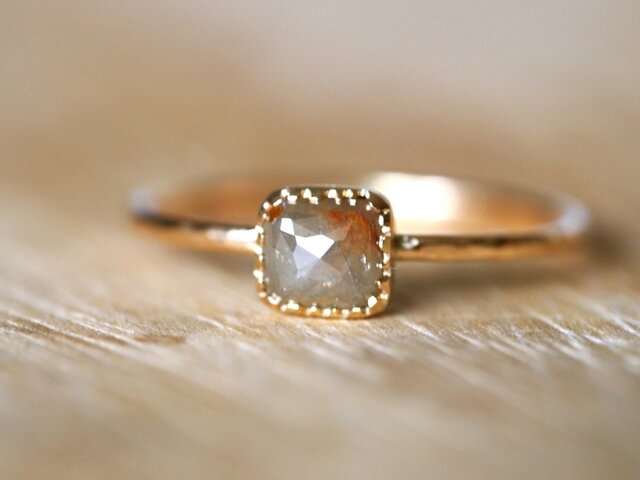 ご予約済みGray & Red Square Diamond Ringの画像1枚目