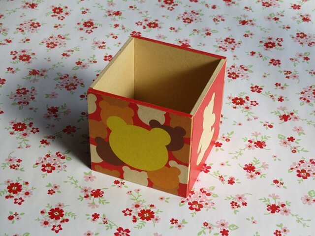 テディのペン立てC(レッド)の画像1枚目