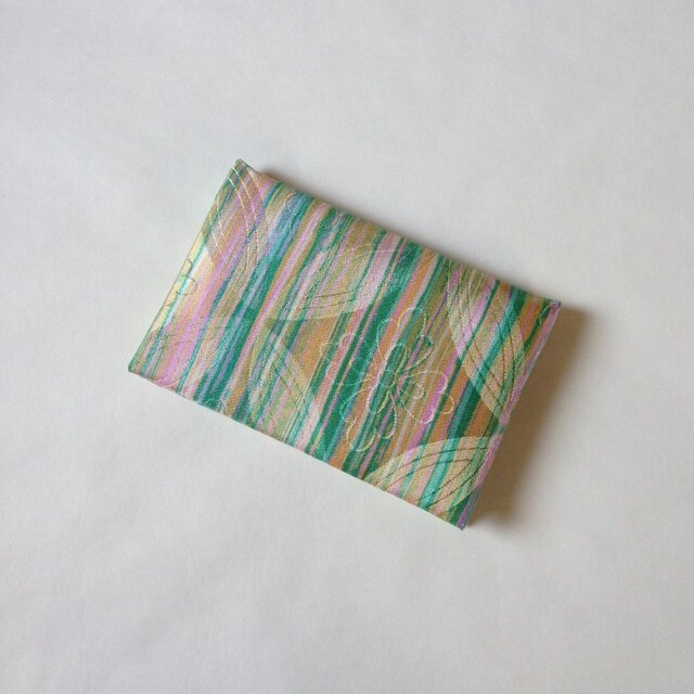 絹手染カード入れ(縦・ピンクオレンジ緑)の画像1枚目