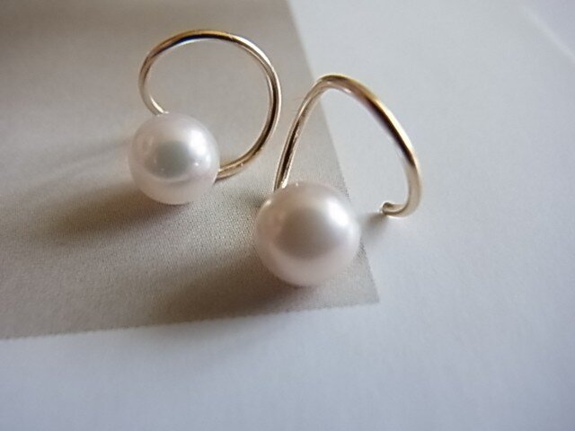 14kgfアコヤハグデザインフープピアス Iichi ハンドメイド クラフト作品 手仕事品の通販