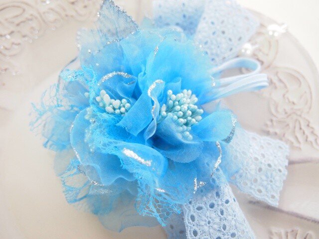 卒園・入学・結婚式に青空色の可愛いコサージュの画像1枚目