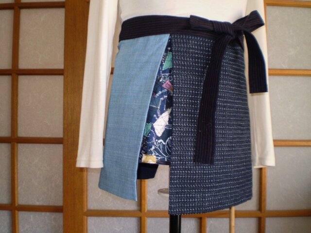 絣柄の着物地カフェエプロンの画像1枚目