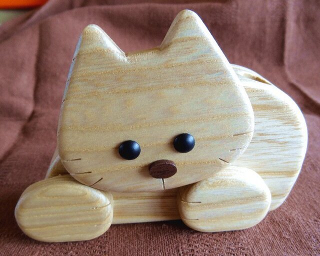 白ネコのペン立てメモスタンド(背中に磁石付き)の画像1枚目