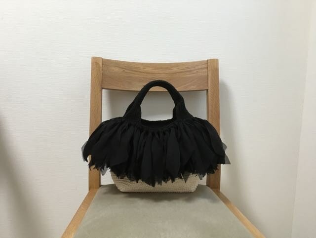 タコ糸のフリンジ付きトート (NATURAL×BK)の画像1枚目