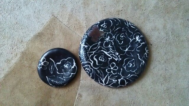 花柄のさらのセットの画像1枚目