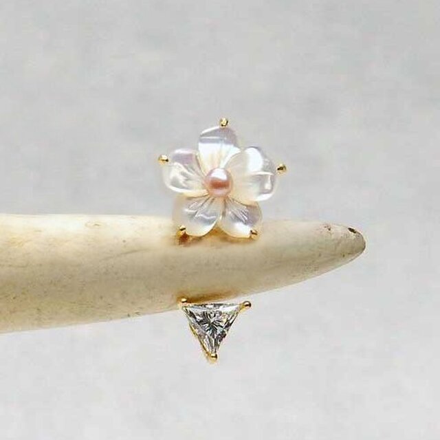 CPe-002 Flower-B Tri Pierce ピアス 片耳 Not a pairの画像1枚目