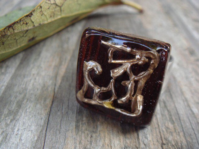Arabesque ring(ダークブラウン)の画像1枚目